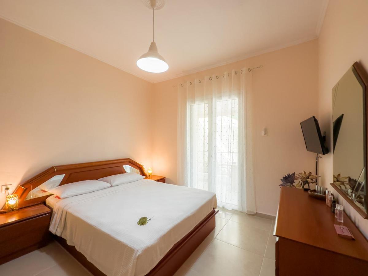 Fouki Apartments Ipsos Beach Εξωτερικό φωτογραφία
